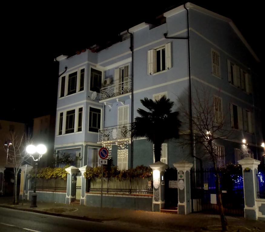 B&B Elisir Albenga Exterior photo
